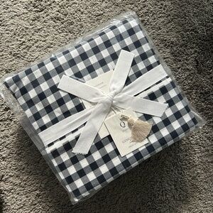 Serena & Lily Gingham Sheet Set Size Queen color Midnight